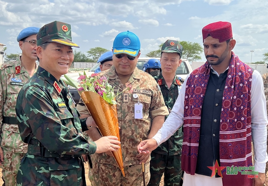 /UploadStore/admin/240610 TT Pham Truong Son tham D Bo binh Pakistan/01.jpg